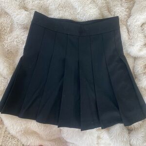 Aritzia Sunday Best Black Pleated Mini Skirt